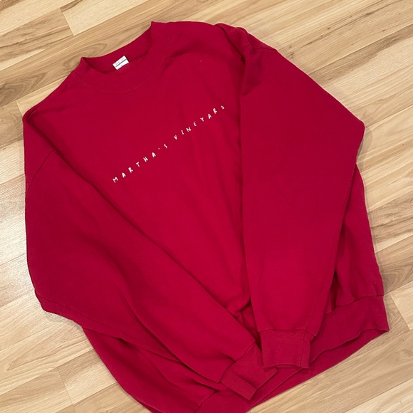 Tops - Red oversized Martha’s Vineyard crewneck